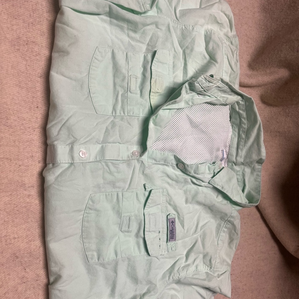 Columbia Mint Green Button-Up Shirt